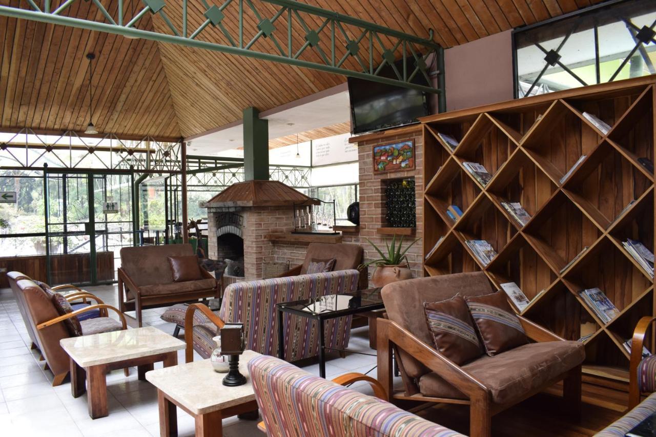 Park Hotel Santa Cruz Verapaz 外观 照片