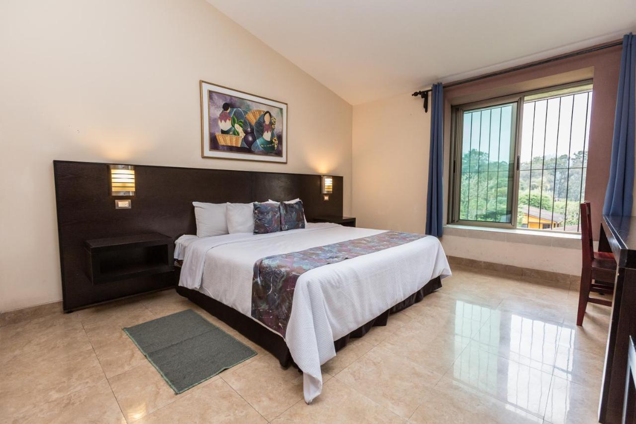 Park Hotel Santa Cruz Verapaz 外观 照片