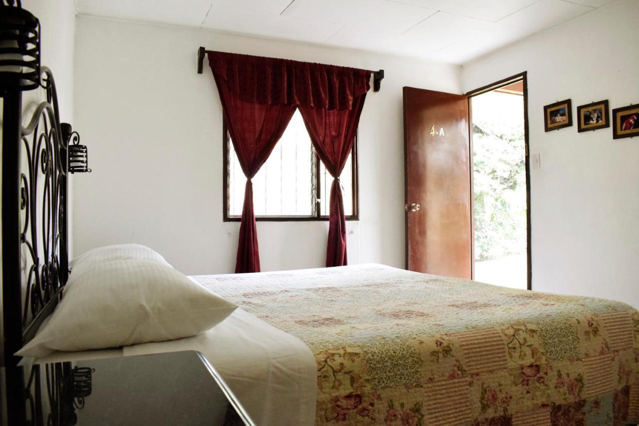Park Hotel Santa Cruz Verapaz 外观 照片