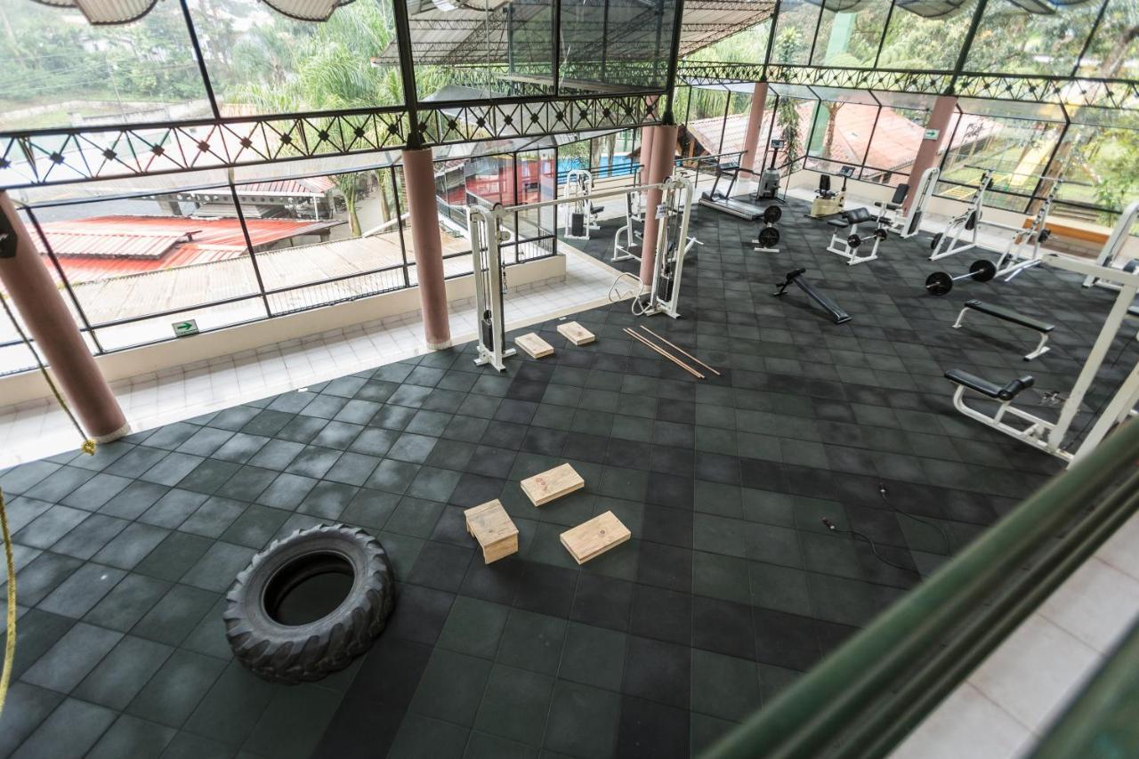 Park Hotel Santa Cruz Verapaz 外观 照片