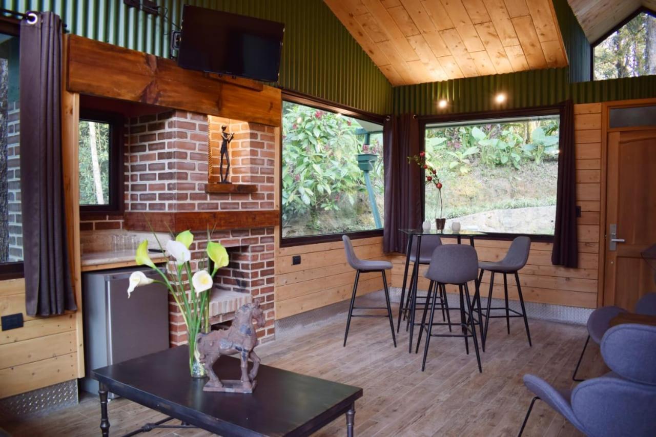 Park Hotel Santa Cruz Verapaz 外观 照片